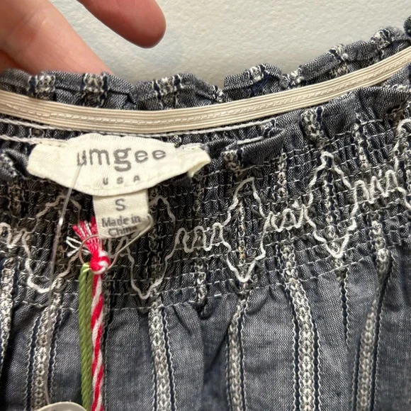 Umgee Gray and White Smocked 3/4 Sleeve Dress. Size Small - Picture 3 of 6